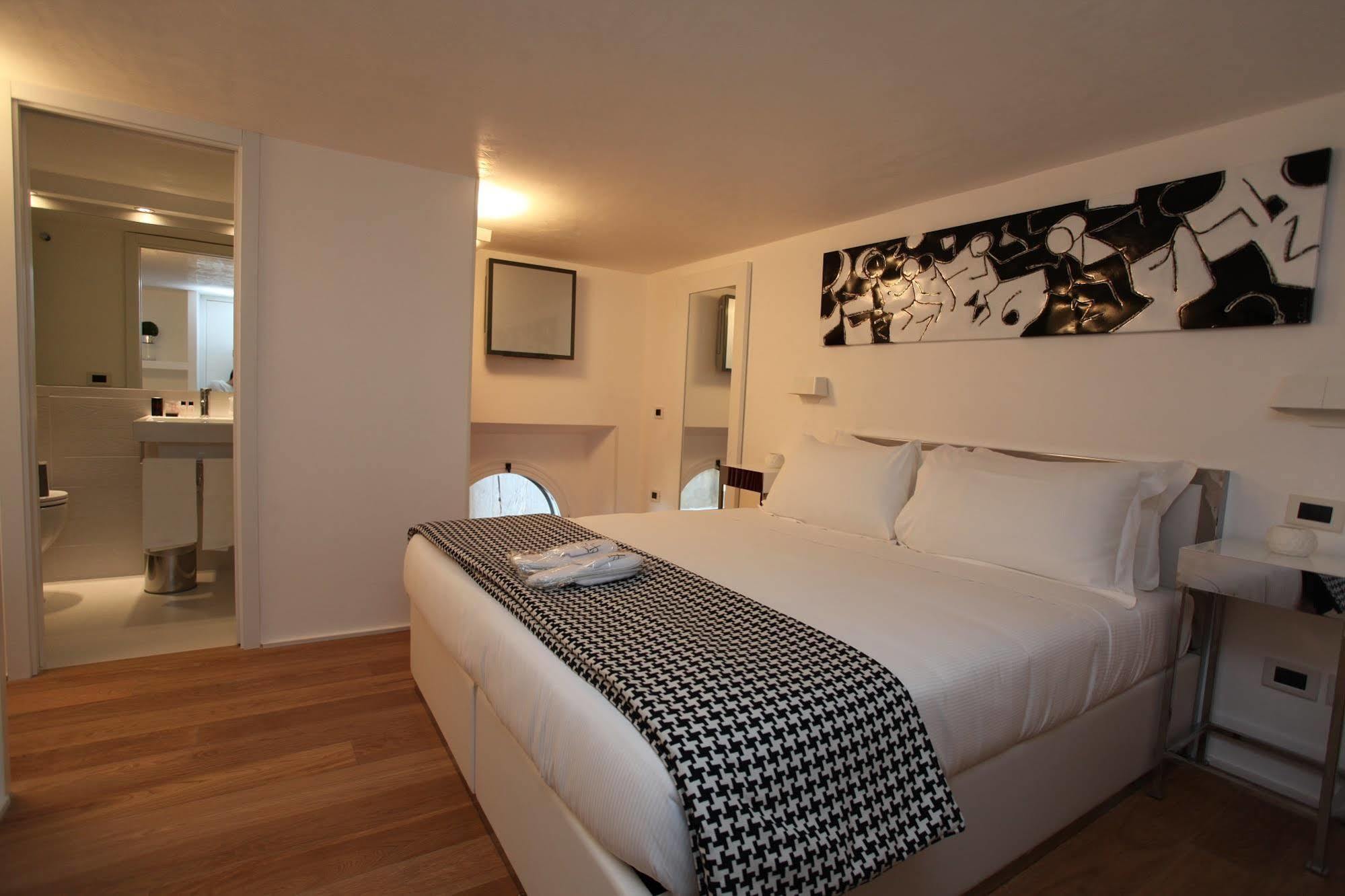 Apartment Lhp Piazza Del Popolo Rom