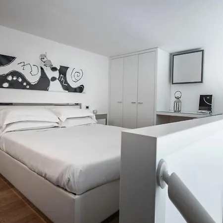 Lhp Suite Roma Piazza Del Popolo Exterior foto